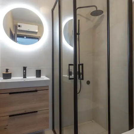 Appartamento Queen Hvar Luxury Jacuzzi & Bikes *