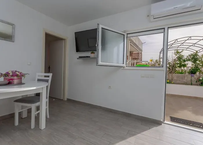Apartamento Queen Hvar Luxury Apartment Jacuzzi & Bikes Hvar Town