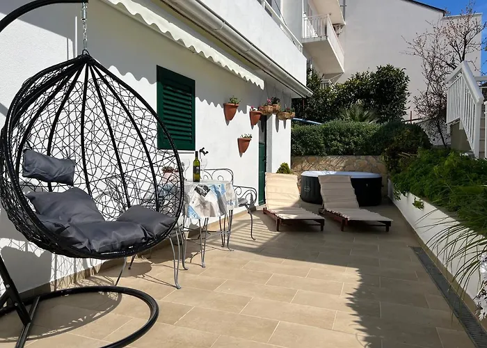 Apartamento Queen Hvar Luxury Apartment Jacuzzi & Bikes Hvar Town